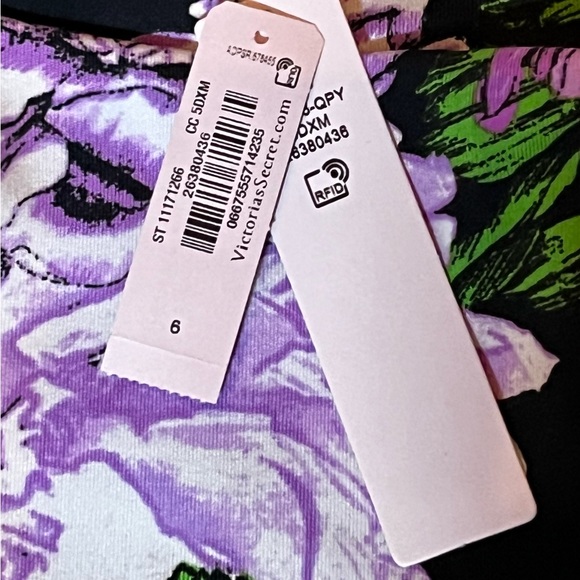 NWT Victoria’s Secret Essential High-Rise Side Pocket Leggings - Picture 6 of 9